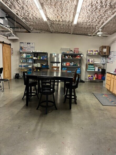 More Photos Of 19059 State Highway 274, Kemp Warehouse For Sale
