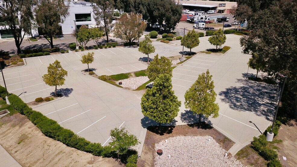 More Photos Of 43455 Business Park Dr, Temecula Research And Development For Sale