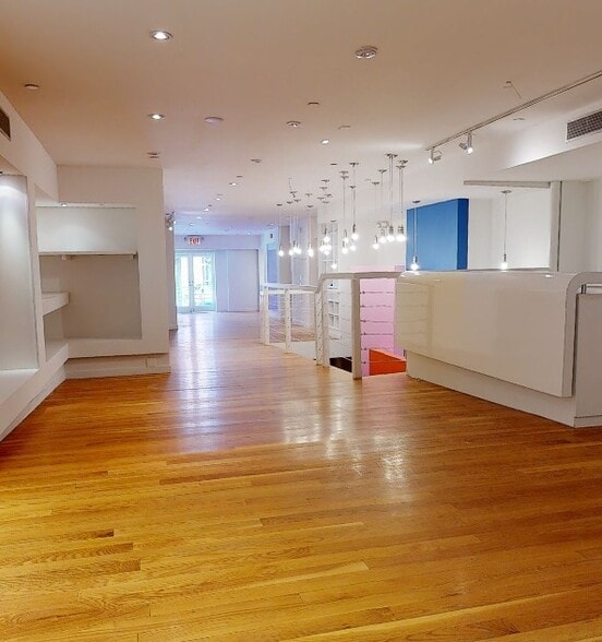 Primary Photo Of 76 Wooster St, New York Storefront Retail Office For Lease