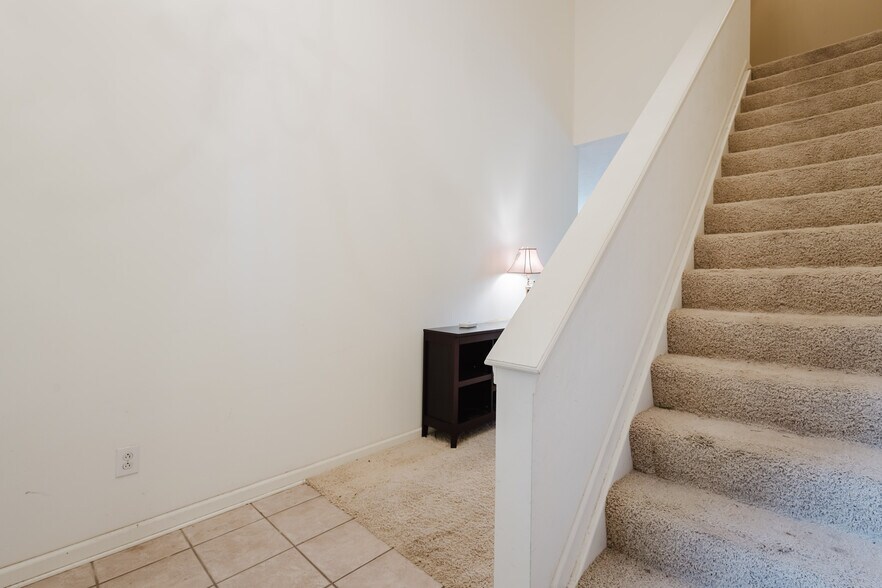 More Photos Of , Lexington Specialty For Sale