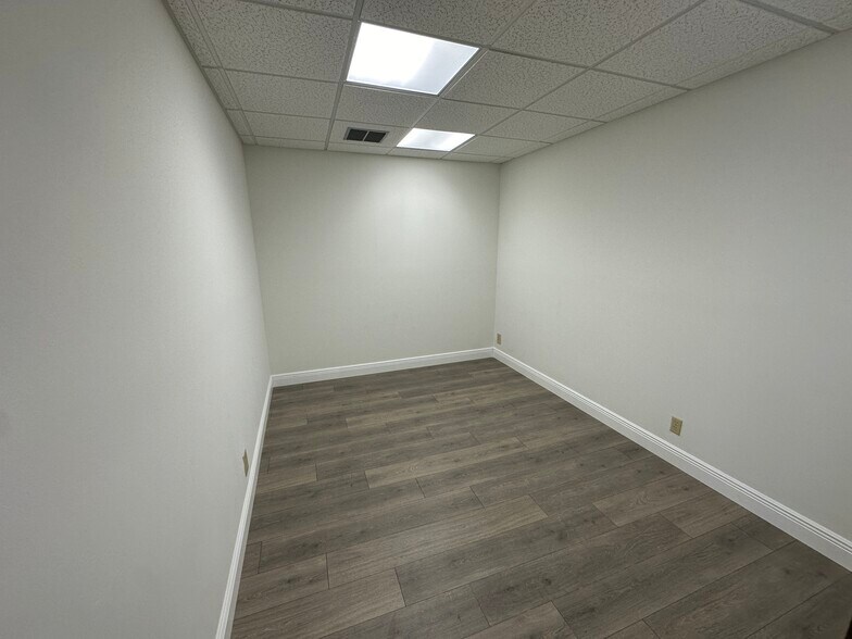 More Photos Of 1300 N Federal Hwy, Boca Raton Medical For Sale