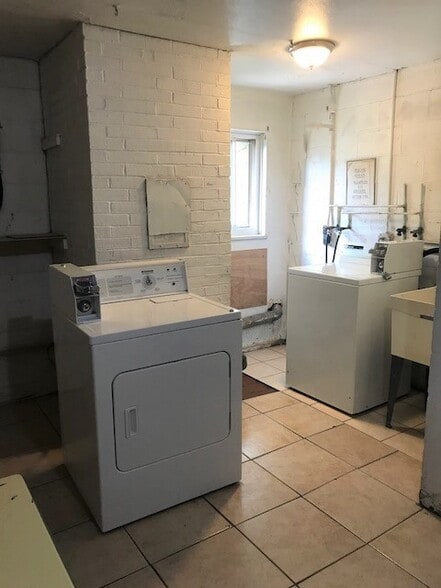 More Photos Of 2360 Noble Rd, Cleveland Heights Apartments For Sale