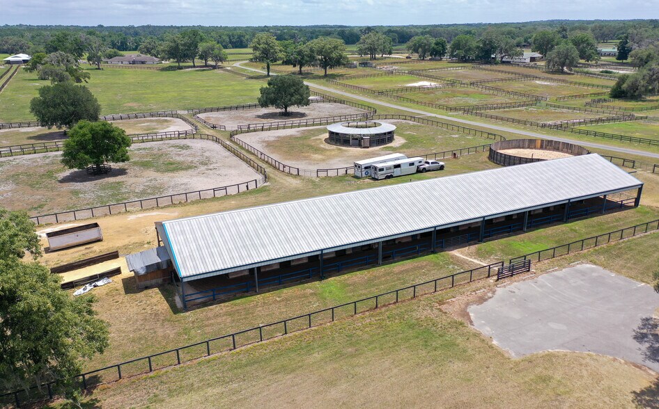 More Photos Of 12219 SW 26th St, Ocala Horse Stables For Sale