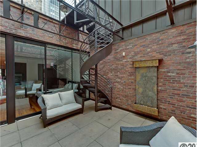 More Photos Of 221 S Tryon St, Charlotte Storefront Retail Office For Sale