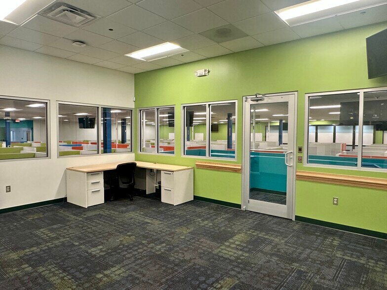 More Photos Of 309 Huffman Mill Rd, Burlington Storefront Retail Office For Lease