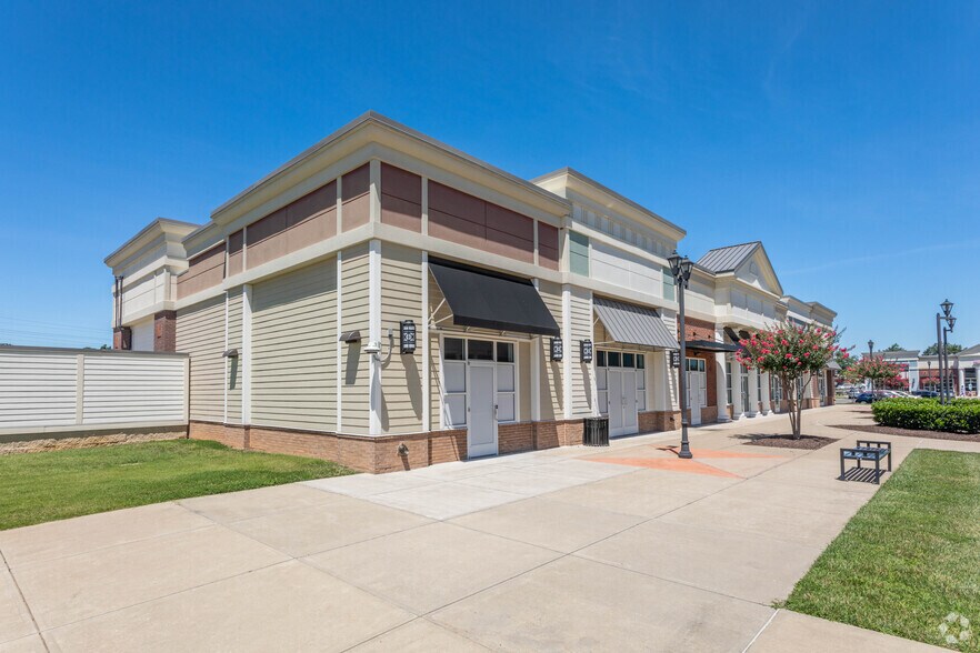 More Photos Of Midlothian Tpke, Chesterfield Unknown For Lease