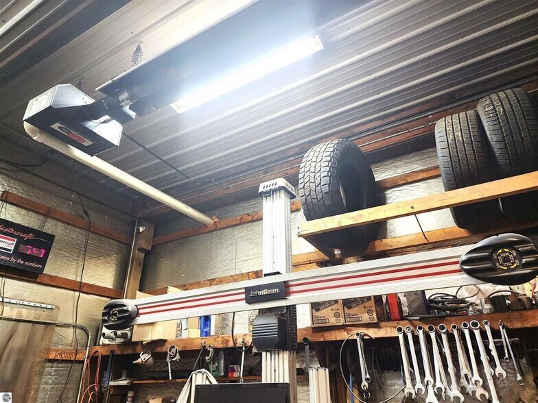 More Photos Of 14388 9 Mile Rd, Kaleva Auto Repair For Sale