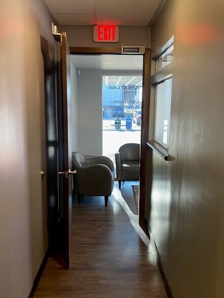 More Photos Of 530 Lexington Ave, San Antonio Medical For Sale