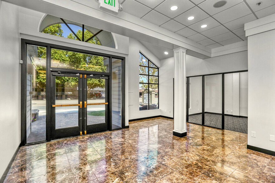 More Photos Of 588 San Ramon Valley Blvd, Danville Office Residential For Lease