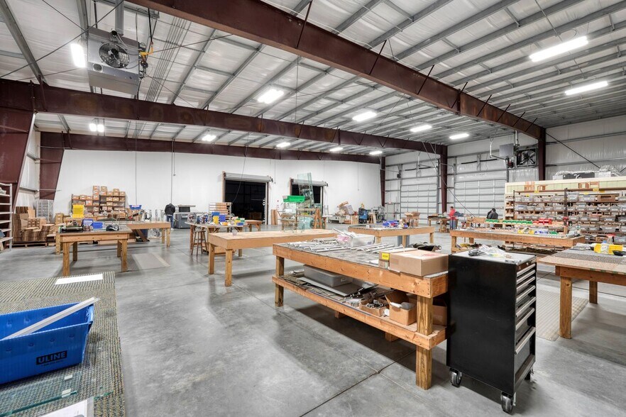 More Photos Of 3663 Southland Dr, Flowery Branch Warehouse For Sale