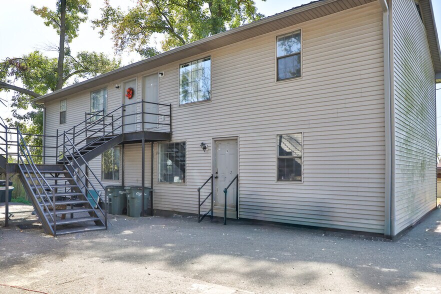 More Photos Of 422 W Jackson St, Union City Apartments For Sale