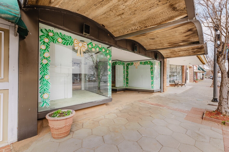 Primary Photo Of 217 W Lamar St, Americus General Retail For Sale