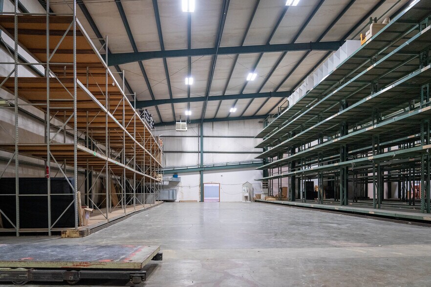 More Photos Of 1025 US 45, Starkville Service For Sale
