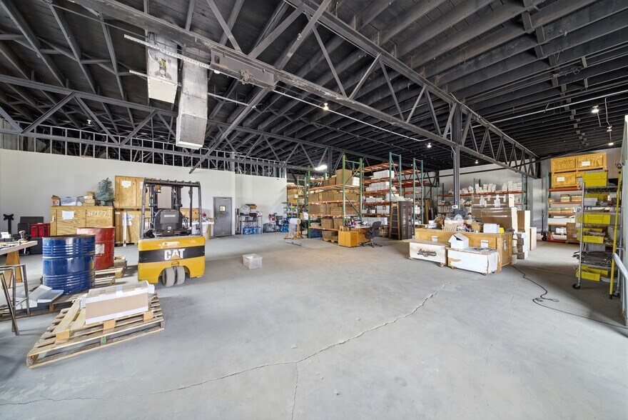 More Photos Of 441 NW 1st Ave, Fort Lauderdale Warehouse For Lease