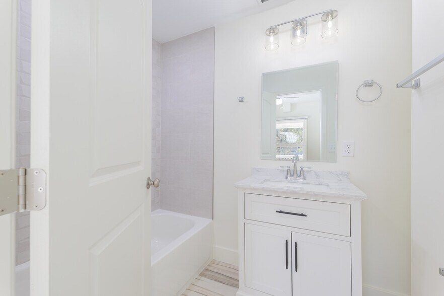 More Photos Of 1628 Walnut St, Jacksonville Multifamily For Sale