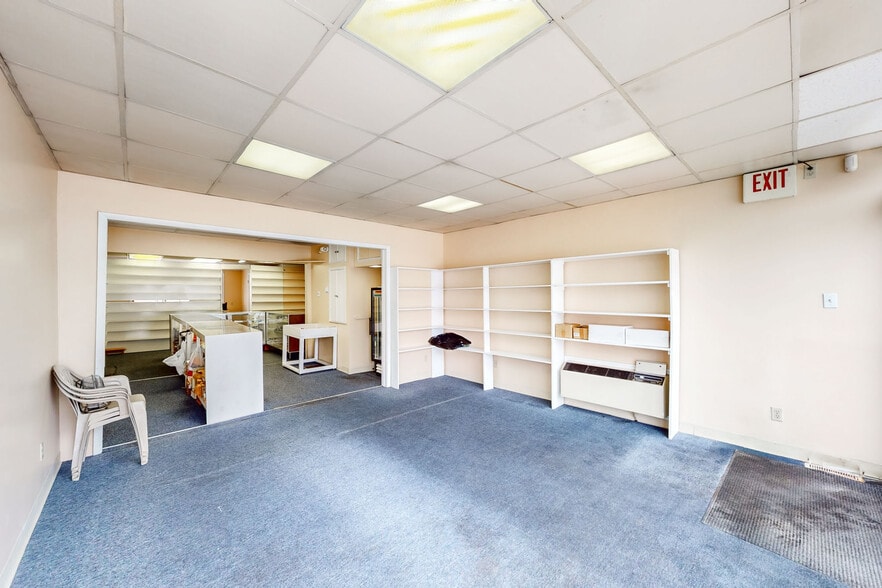 More Photos Of 1564 Becker St, Schenectady Storefront For Sale