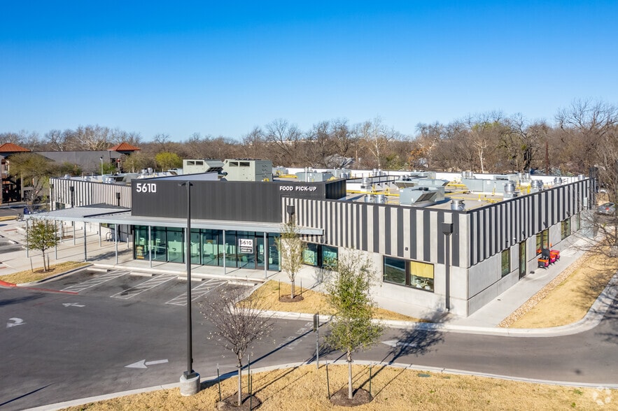 More Photos Of 5610 N Interstate 35, Austin Restaurant For Lease