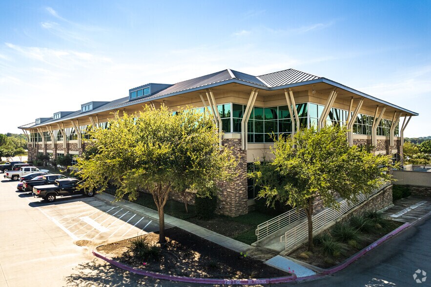 More Photos Of 950 E State Highway 114, Southlake Coworking Space