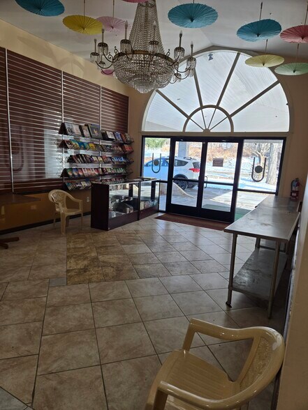 More Photos Of 4166 Lower Saucon Rd, Hellertown Specialty For Sale