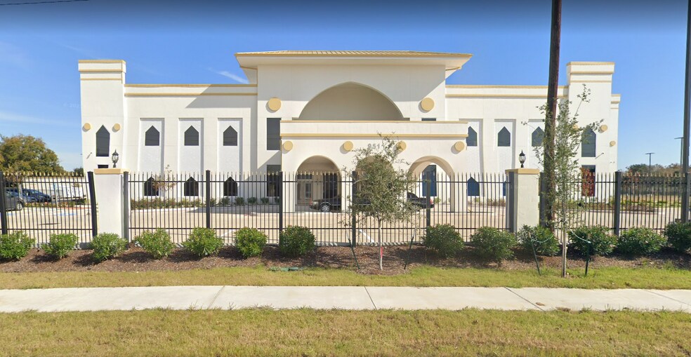 Primary Photo Of 951 Tristar Dr, Webster Office For Lease