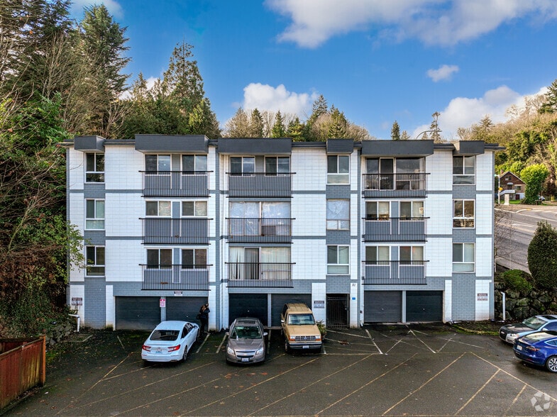 More Photos Of 51 Hayes Pl SW, Renton Apartments For Sale