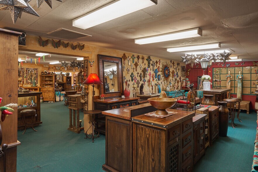 More Photos Of 1670 W Highway 89A, Sedona Storefront Retail Office For Sale