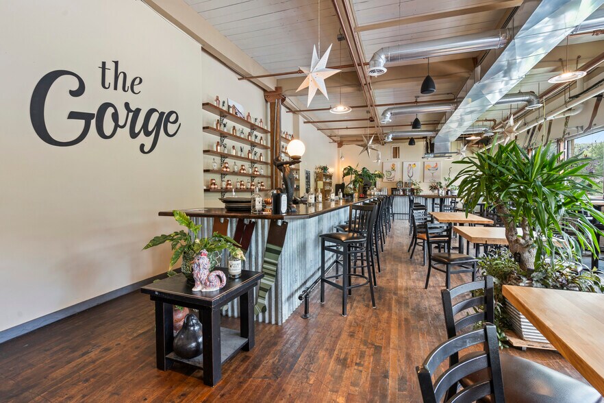 More Photos Of 500 Bridge St, Weissport Restaurant For Sale