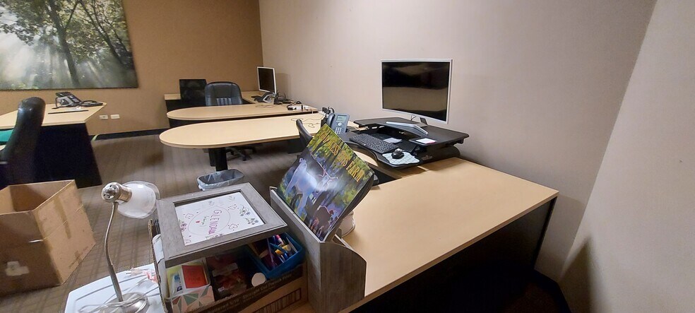 More Photos Of 7399 S Tucson Way, Centennial Flex For Lease