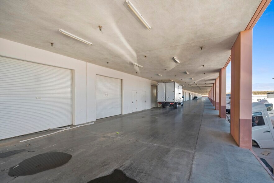 More Photos Of 2989 Lenwood Rd, Barstow Warehouse For Lease