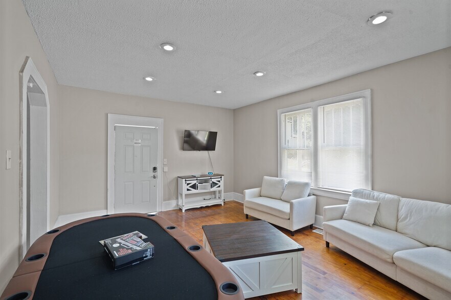 More Photos Of ,  Unknown For Sale