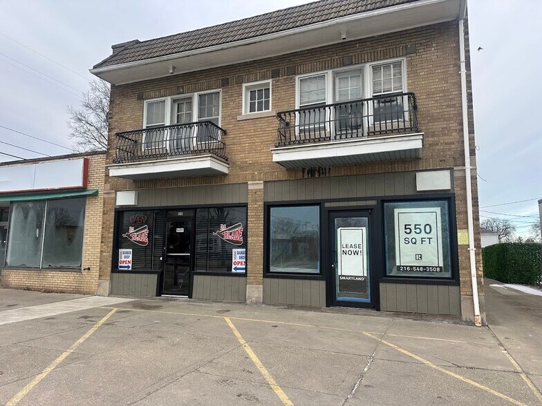 Primary Photo Of 560-562 E 200th St, Cleveland Storefront Retail Residential For Sale
