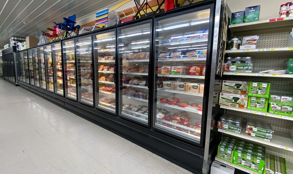 More Photos Of 25817 State Hwy 64, Pittsburg Supermarket For Sale