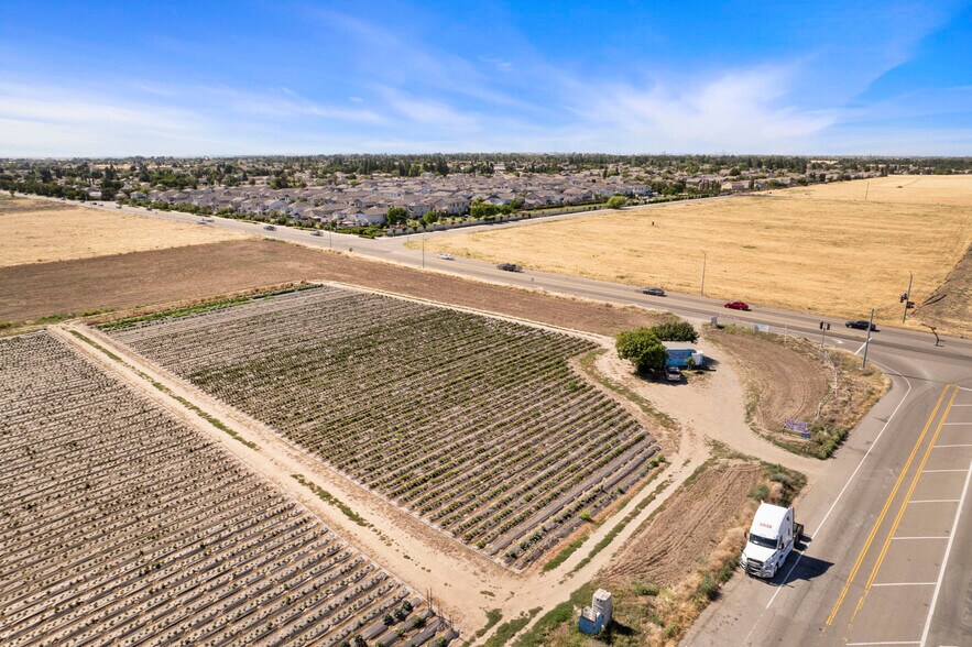 More Photos Of 621 Yettner Rd, French Camp Land For Sale