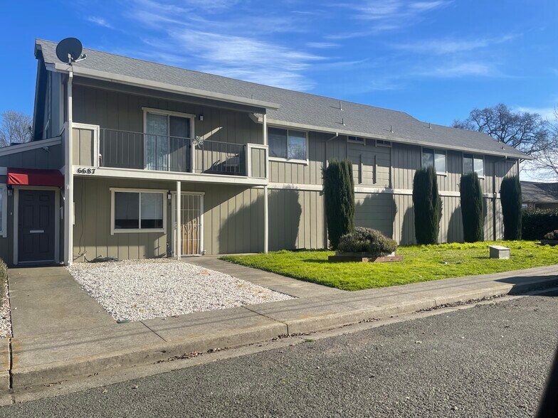 More Photos Of 6687 Blue Heron Dr, Upper Lake Apartments For Sale