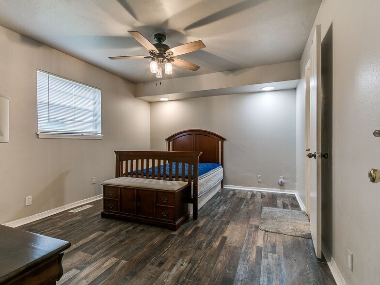 More Photos Of 5201 Washington Blvd, Spencer Land For Sale