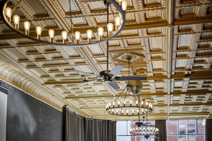 More Photos Of 301 Victor Ave, Victor Hotel For Sale