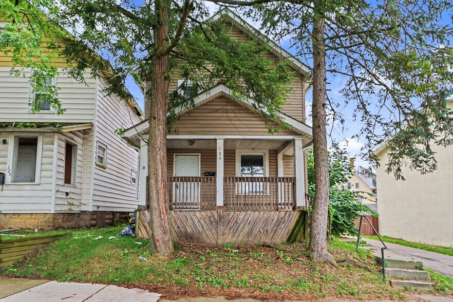 More Photos Of 187 Penn Ave, Mansfield Multifamily For Sale