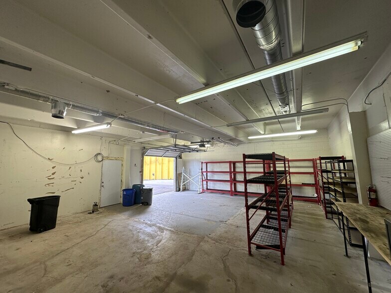 More Photos Of 3942 S Federal Blvd, Sheridan Freestanding For Sale