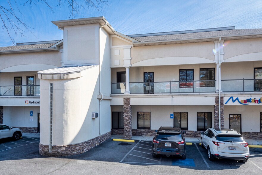 More Photos Of 12 Sammy McGhee Blvd, Jasper Medical For Sale