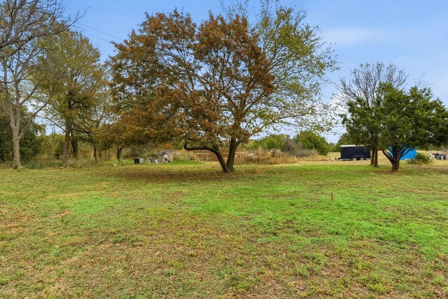 More Photos Of 395 Mary Dr, Weatherford Trailer Camper Park For Sale