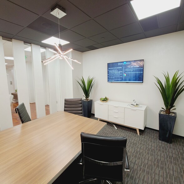 More Photos Of 10440 N Central Expy, Dallas Office For Sale