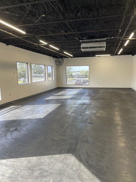 More Photos Of 5830 S Sherwood Forest Blvd, Baton Rouge Freestanding For Lease