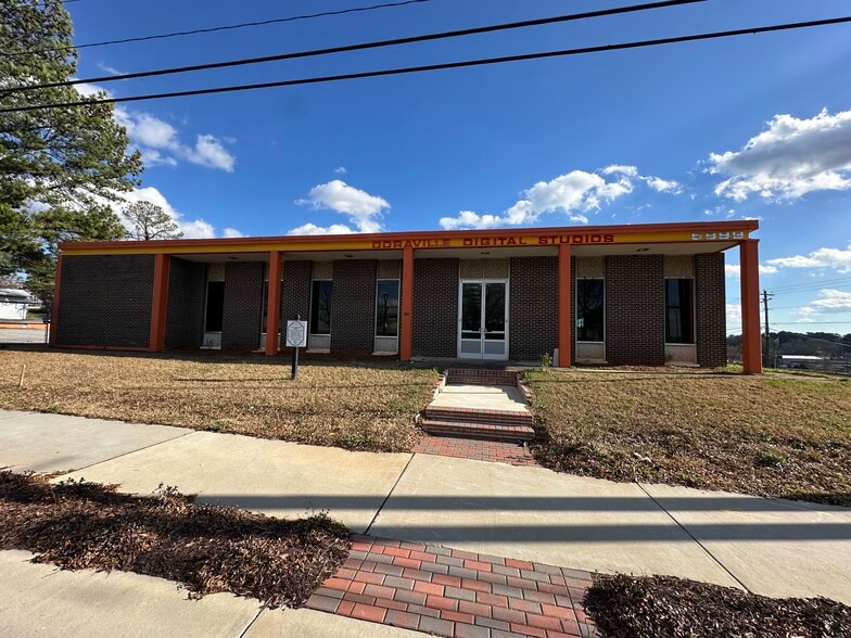 More Photos Of 5999 New Peachtree Rd, Doraville Loft Creative Space For Lease