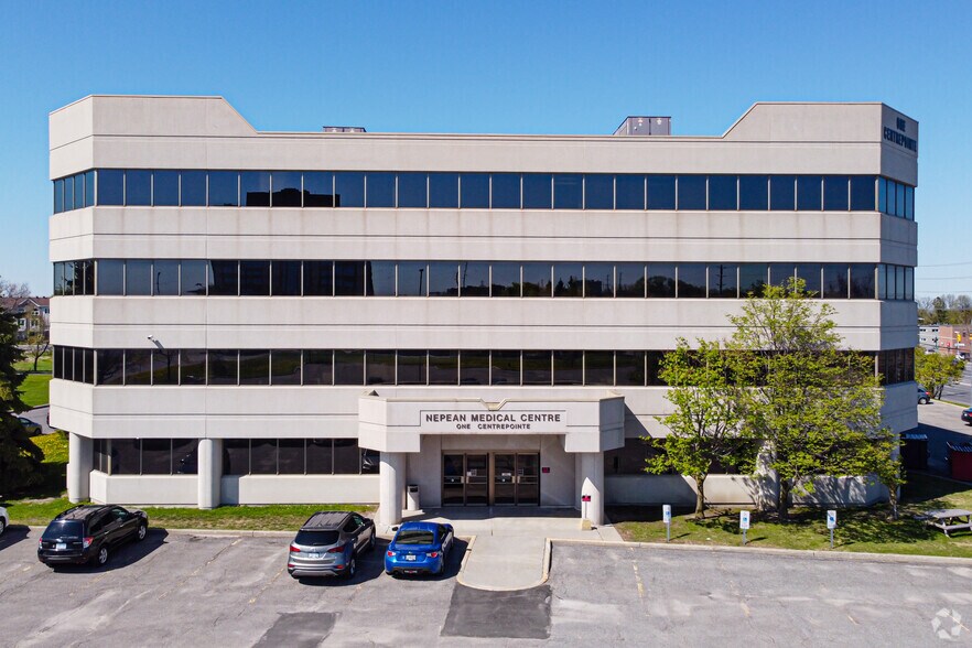 More Photos Of 1 Centrepointe Dr, Nepean Medical For Lease