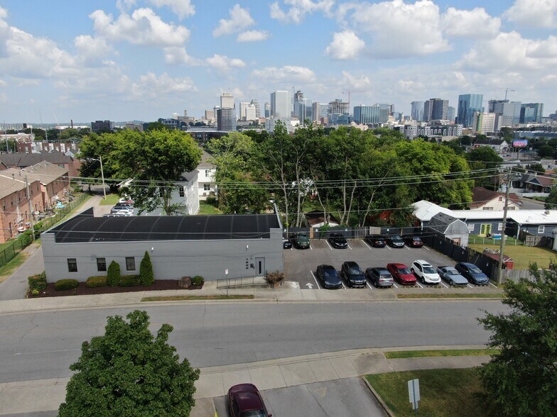 Primary Photo Of 1829 Jo Johnston Ave, Nashville Medical For Lease