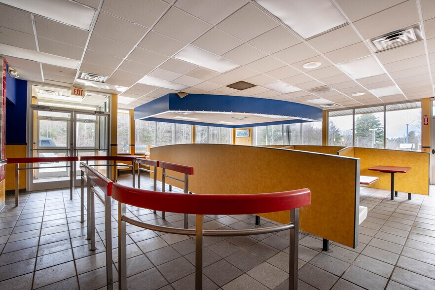 More Photos Of 14109 Highway 226 S, Spruce Pine General Retail For Sale