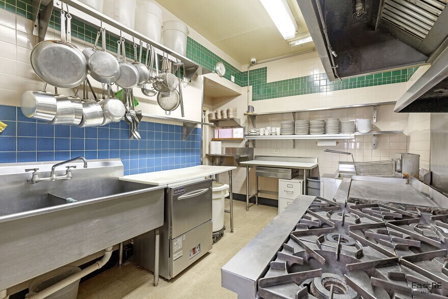 More Photos Of 13325 Olde Western Ave, Blue Island Restaurant For Sale