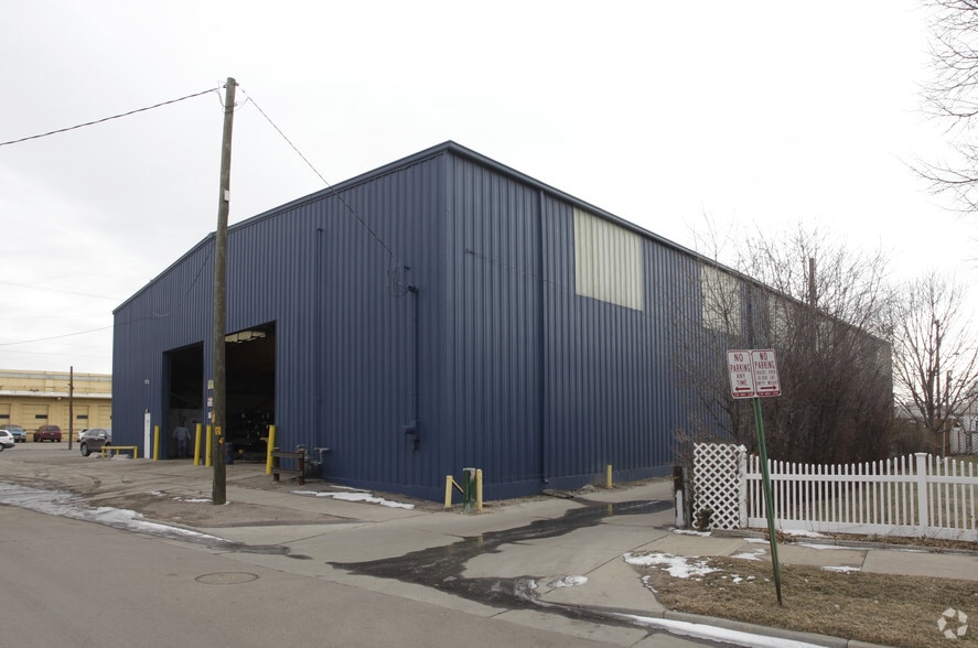 More Photos Of 4735 Washington St, Denver Warehouse For Sale