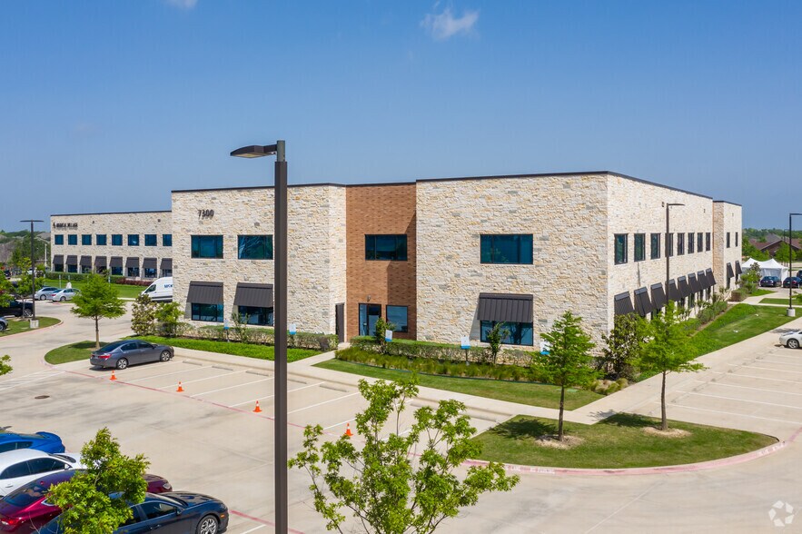 More Photos Of 7300 Eldorado Pky, McKinney Medical For Lease