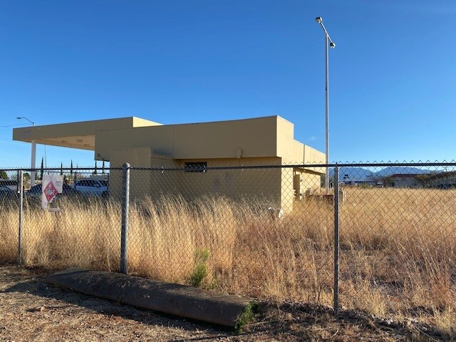 More Photos Of 217 N Huachuca Blvd, Huachuca City Service Station For Sale